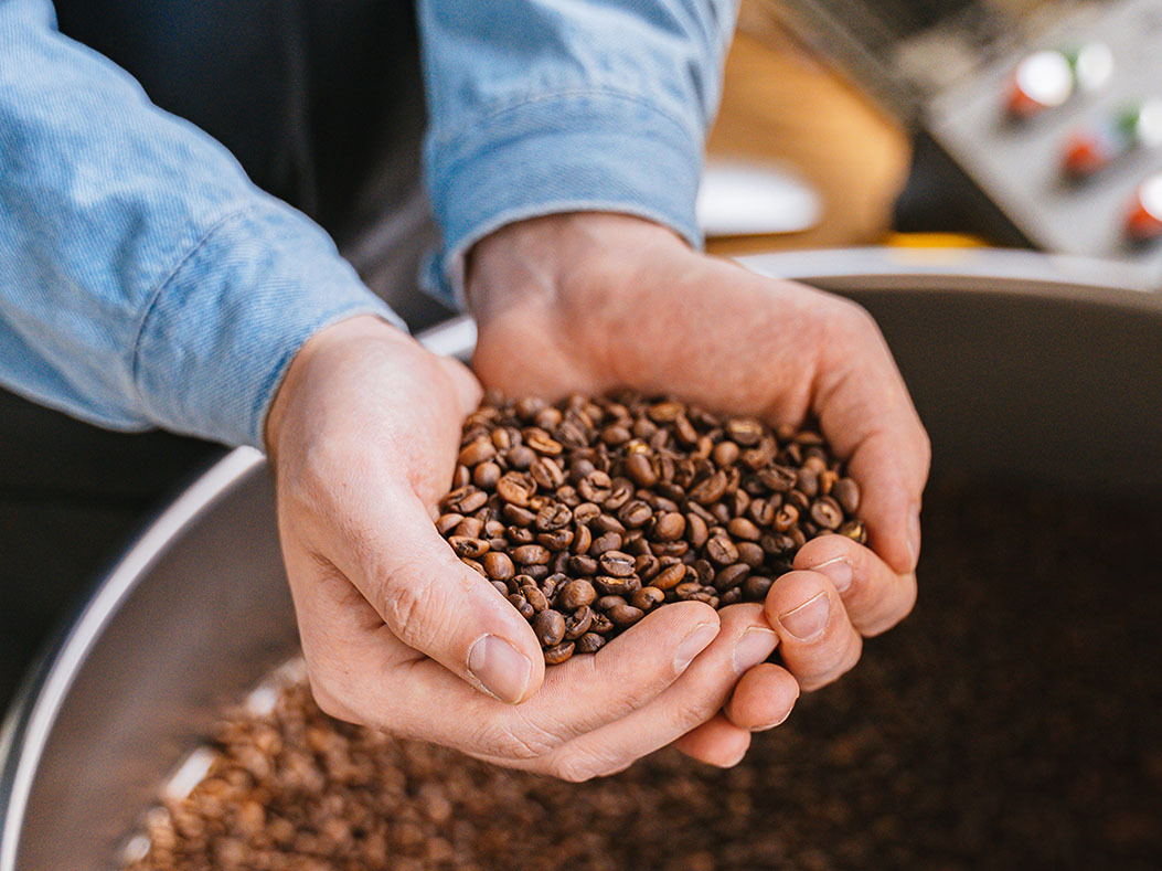 Zobrazení plechovky s naší kávou