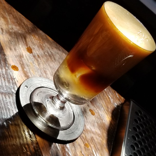 Espresso tonic
