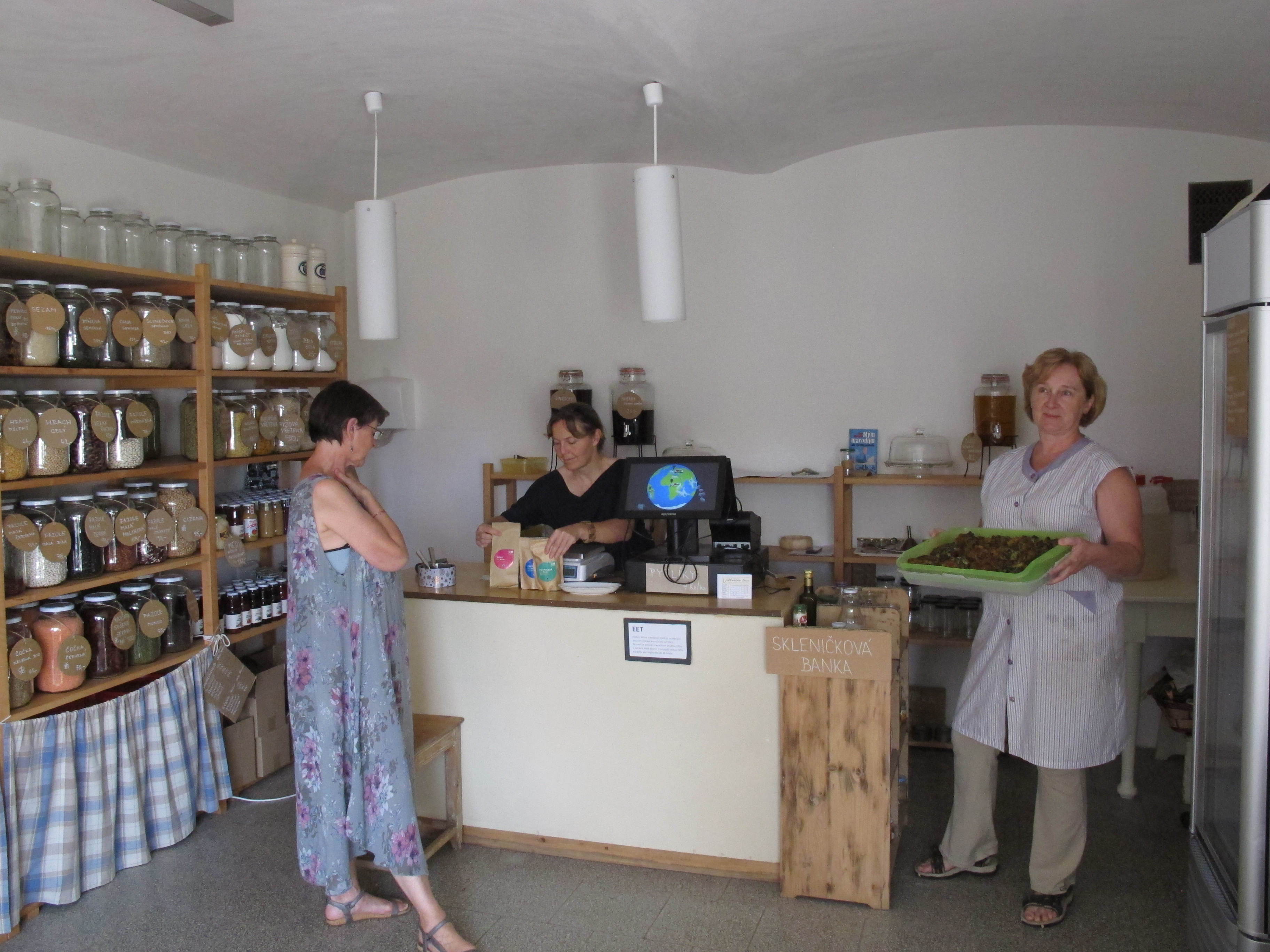 Bezobalový družstevni obchod Viktorina Loca